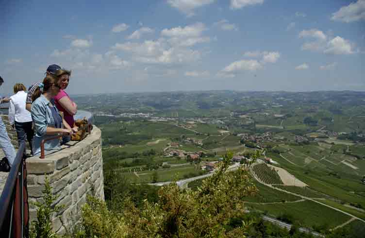 The view from Lamora over vineyards to Barolo - www.stayinpiedmont.com